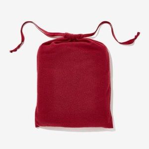 ✨Short Stories Travel Blanket Ruby Wine. New good/fair condition with tags.✨